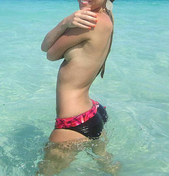 All Girls Should Go Bra-Free