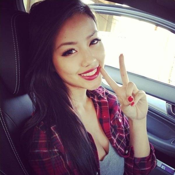 Naturally Beautiful Girls