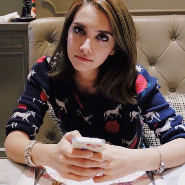 Naturally Beautiful Girls