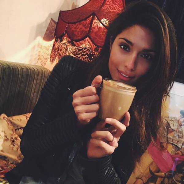 Naturally Beautiful Girls