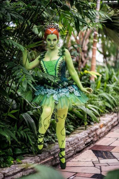 The Sexy Cosplay Girls of Every Nerd