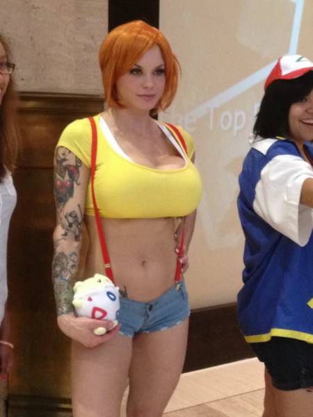 The Sexy Cosplay Girls of Every Nerd