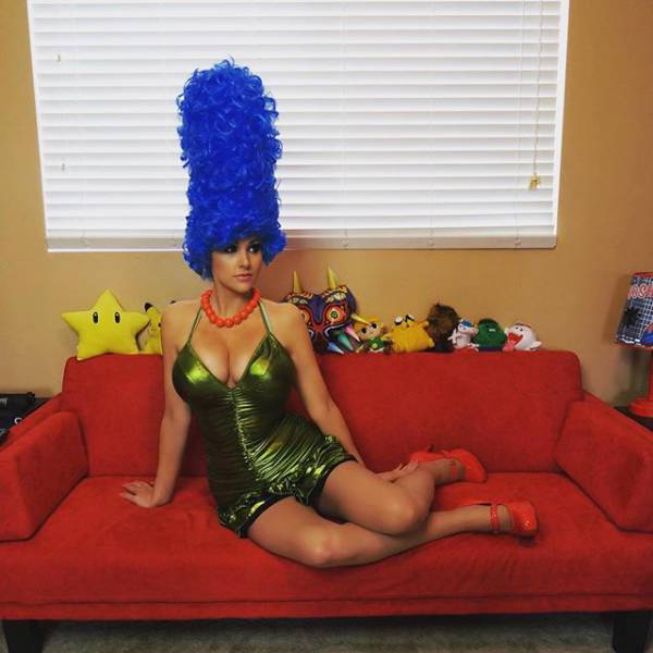 The Sexy Cosplay Girls of Every Nerd