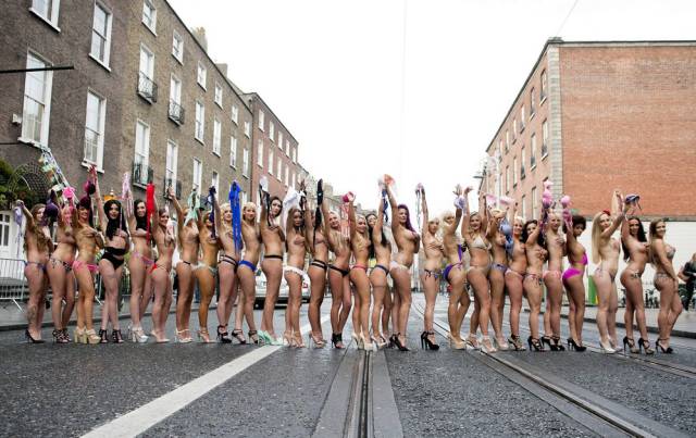 “Miss Bikini Ireland” Contestants Get Their Boobs Out for a Little Photo Session in the City