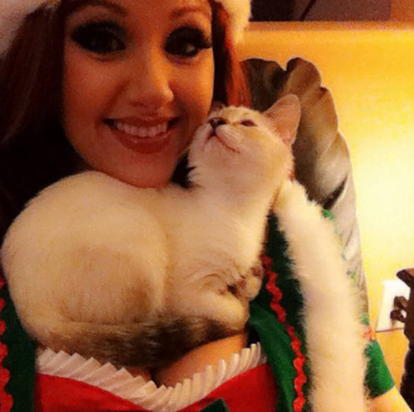 Scream Team’s Angie Is One Dizzyingly Sexy Lady