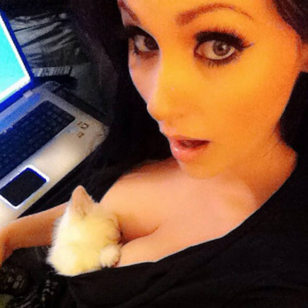 Scream Team’s Angie Is One Dizzyingly Sexy Lady