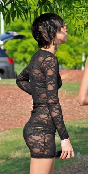 The Beautiful Babes of the City Streets