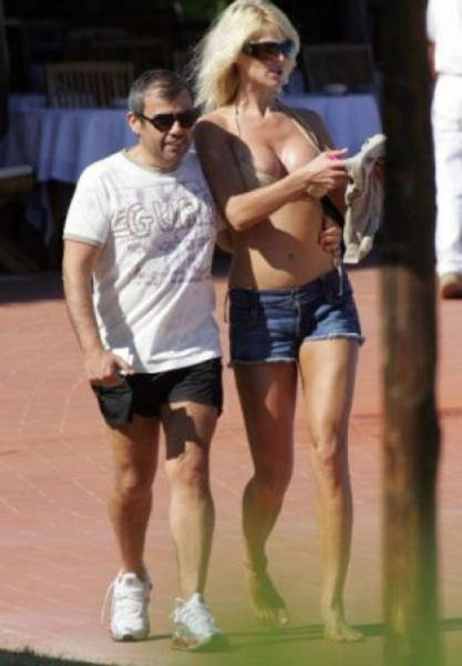 Rich Guys and Their Gorgeous Trophy Wives