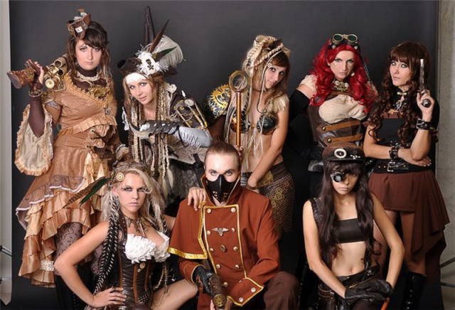 Hot Girls Doing Steampunk Just Right