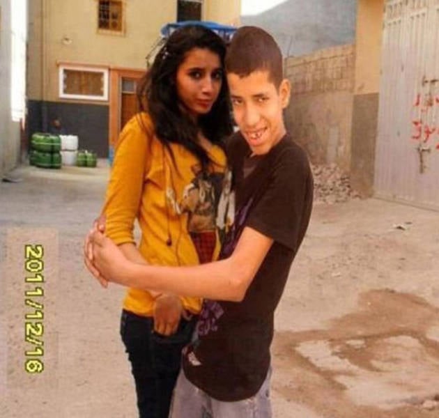 Guys Who Somehow Landed Super Hot Girls