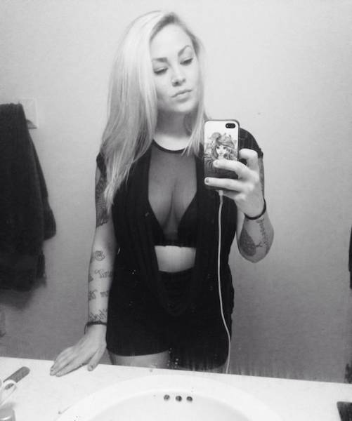 Mesh Clothing Is Simply Mesmerizing