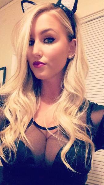 Mesh Clothing Is Simply Mesmerizing