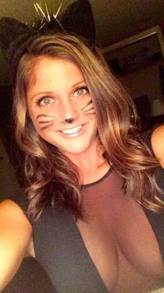 Mesh Clothing Is Simply Mesmerizing