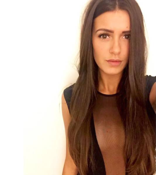 Mesh Clothing Is Simply Mesmerizing