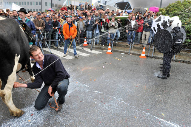 Jaw-Dropping Moments In History Captured On Camera