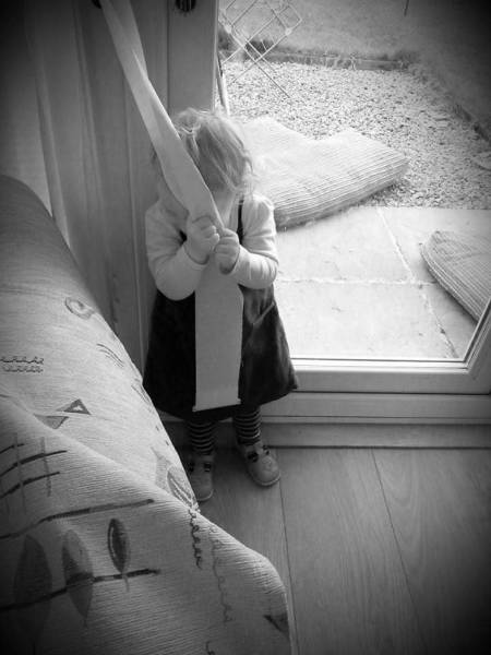 Kids That Totally Suck At Hide And Seek