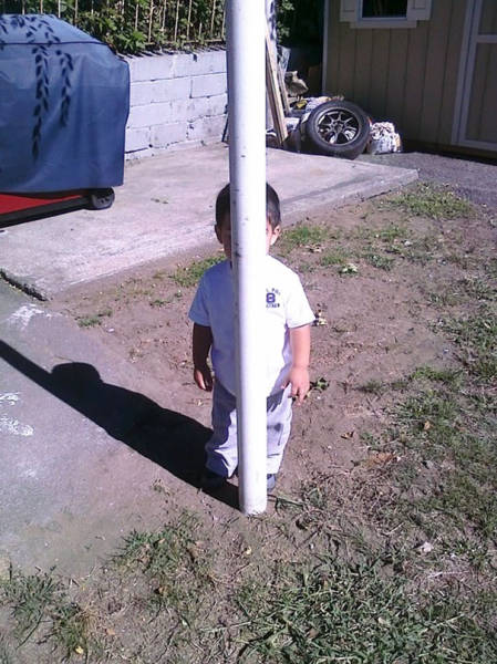 Kids That Totally Suck At Hide And Seek