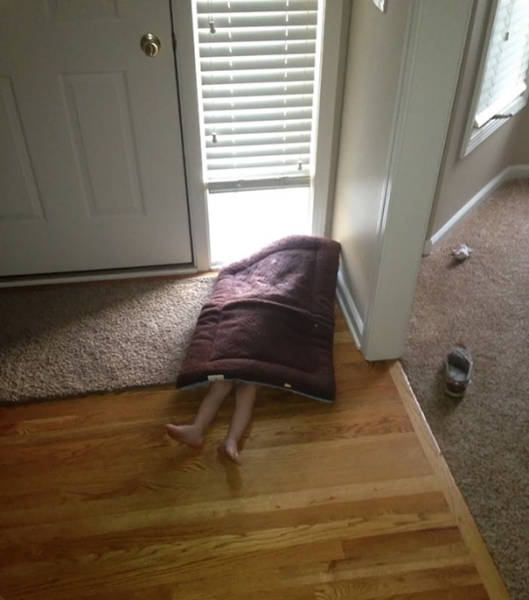 Kids That Totally Suck At Hide And Seek