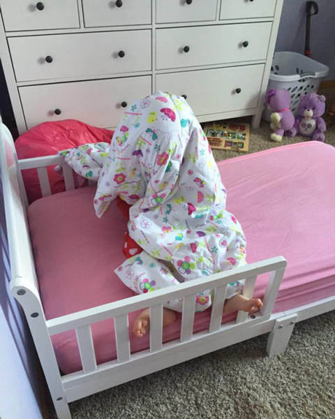 Kids That Totally Suck At Hide And Seek
