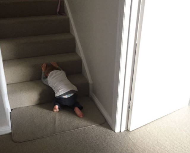 Kids That Totally Suck At Hide And Seek