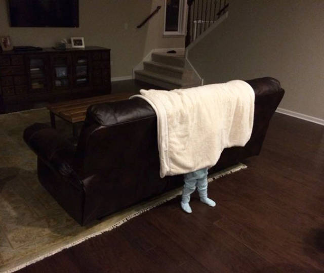 Kids That Totally Suck At Hide And Seek