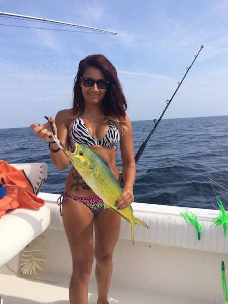 Sexy Girls Make Fishing Less Boring