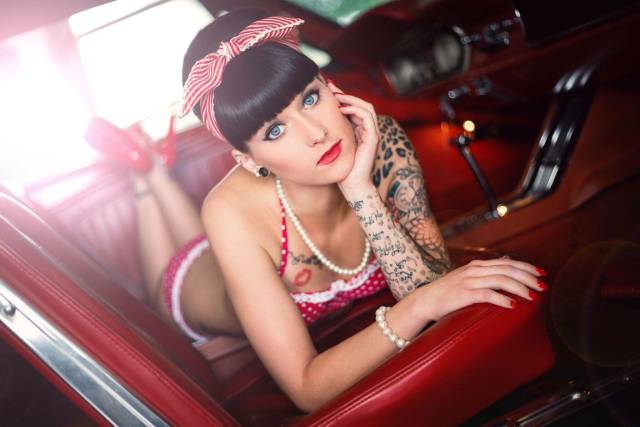 Girls Who Make Tattoos Look Hot