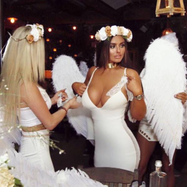 Skin-tight Dresses Are a Stunning Invention