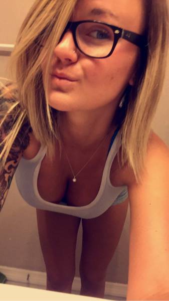 Girls Who Show How Sexy Glasses Can Be