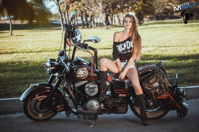 Girls And Bikes: Can It Get Any Hotter?