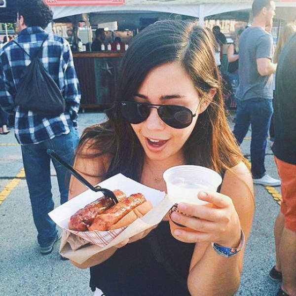 These Gals With BBQ Will Make You Drool