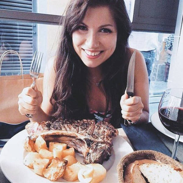 These Gals With BBQ Will Make You Drool