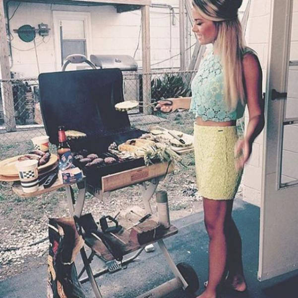 These Gals With BBQ Will Make You Drool