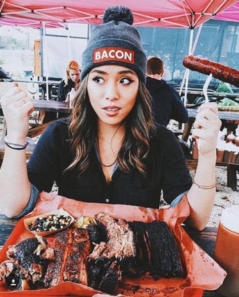 These Gals With BBQ Will Make You Drool