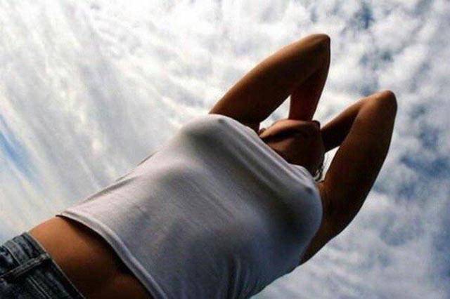 All Girls Should Go Bra-Free