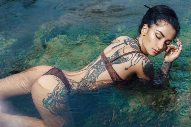 Sexy Girls Who Like Ink