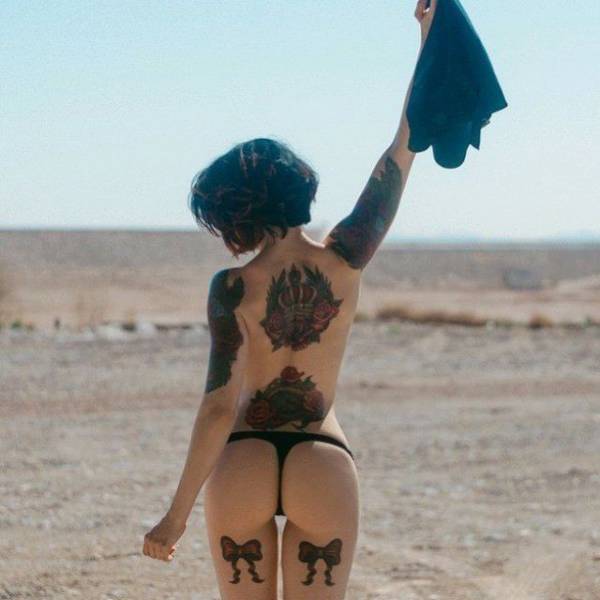 Sexy Girls Who Like Ink