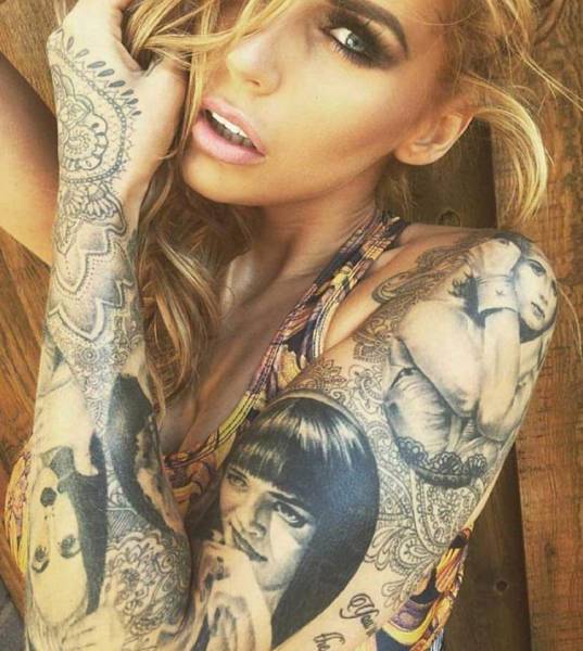 Sexy Girls Who Like Ink