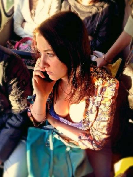 Some Girls On Commute Are Easy On Eyes