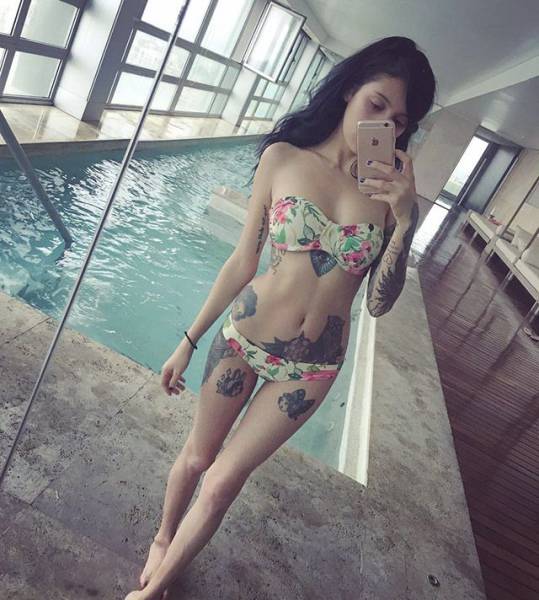 Girls Who Make Tattoos Look Hot