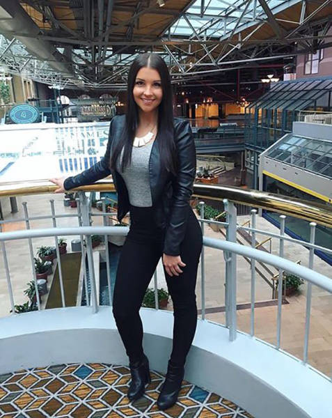 Hot Amber Balcaen Is A Talented Female NASCAR Driver