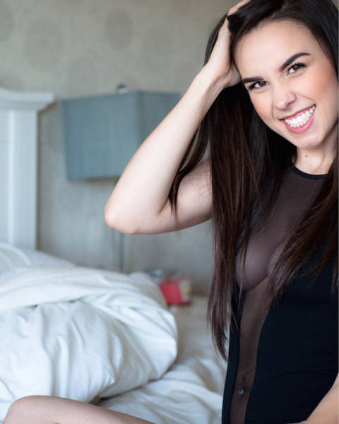 Mesh Clothing Is Simply Mesmerizing