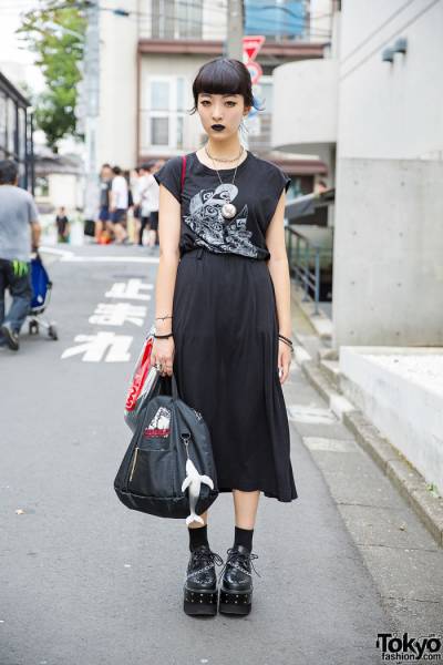 Odd But Fascinating Japanese Street Fashion