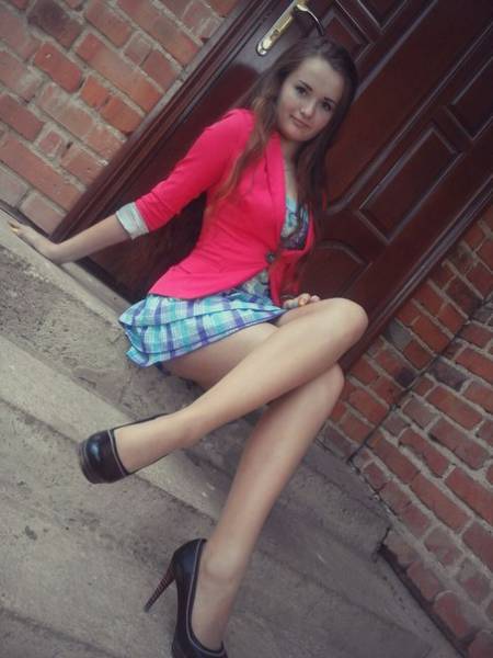 Hot Girls With Beautiful Long Legs