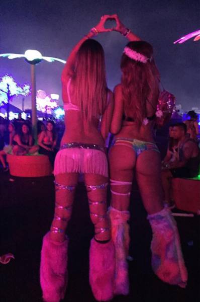 Smoking Girls From Electric Daisy Carnival