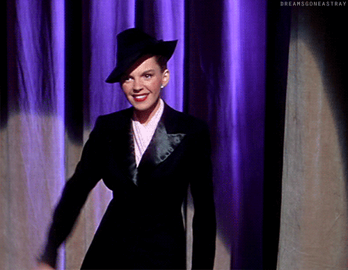 Beautiful And Hypnotizing Women From Back Then