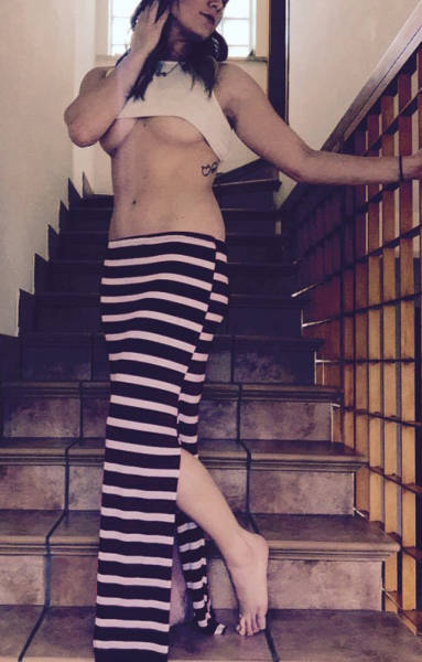 Get Ready For Some Tasty Underboob Pics