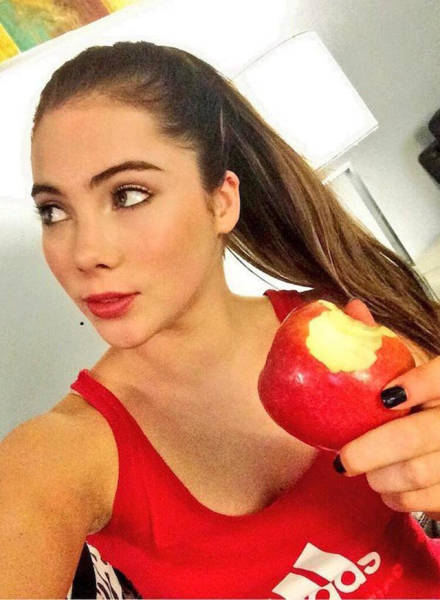 New Looks Of Mckayla Maroney