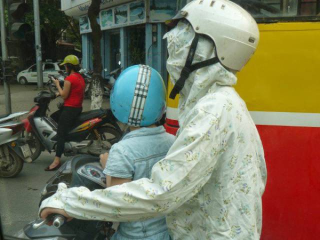 Vietnamese Women Are Obsessed With White Skin