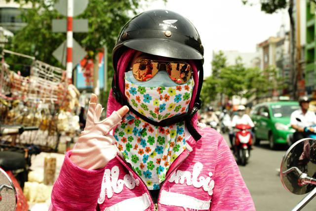 Vietnamese Women Are Obsessed With White Skin